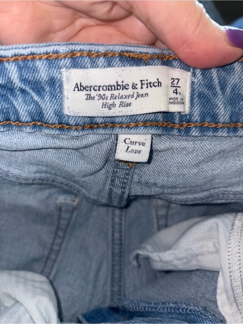 Abercrombie Curve Love 90s Relaxed Jean High Rise Wide Cuffed Hem Light Wash 27 - Picture 5 of 6